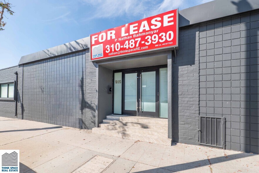 More Photos Of 913-915 N Highland Ave, Los Angeles Showroom For Sale