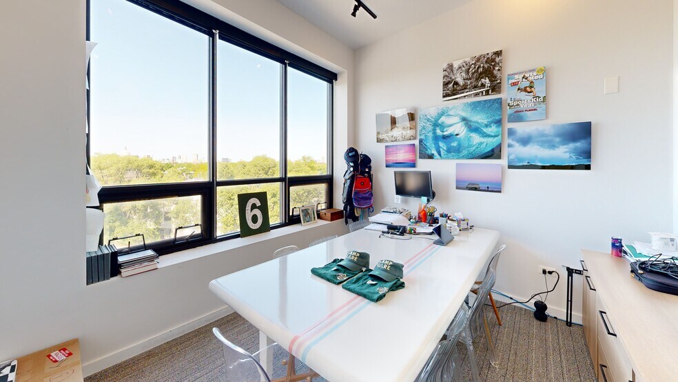 More Photos Of 1643 N Milwaukee Ave, Chicago Office For Lease