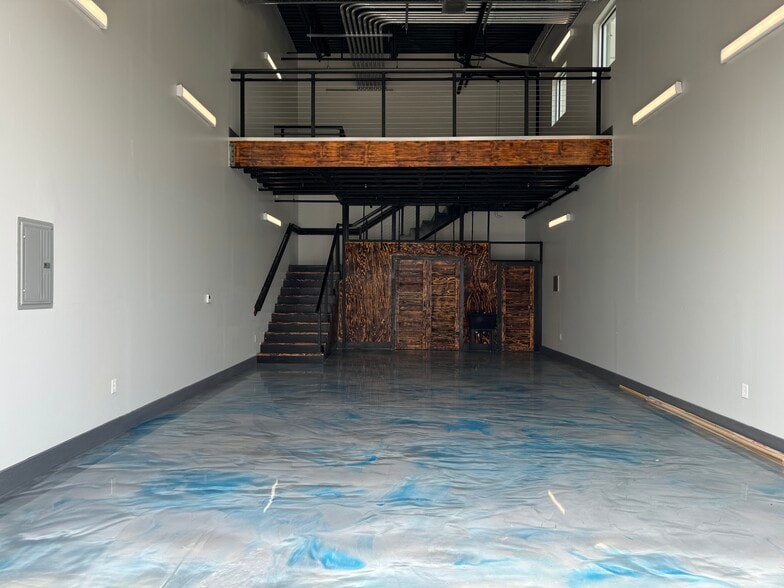 More Photos Of 1435 FM 1463 Rd, Katy Showroom For Sale