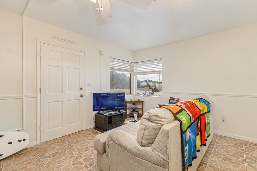 More Photos Of 5935 S Highway A1A, Melbourne Beach Hotel For Sale