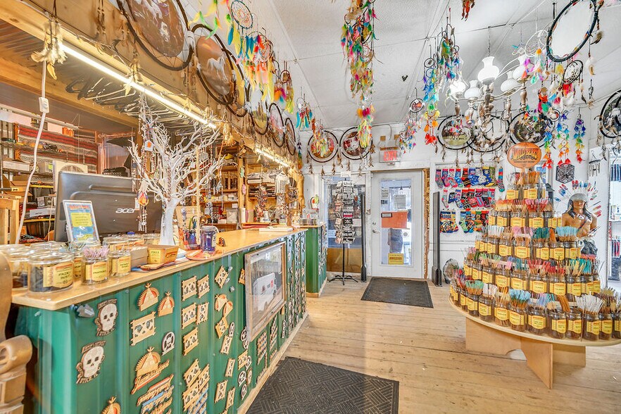 More Photos Of 602 Clark St, Utica Restaurant For Sale