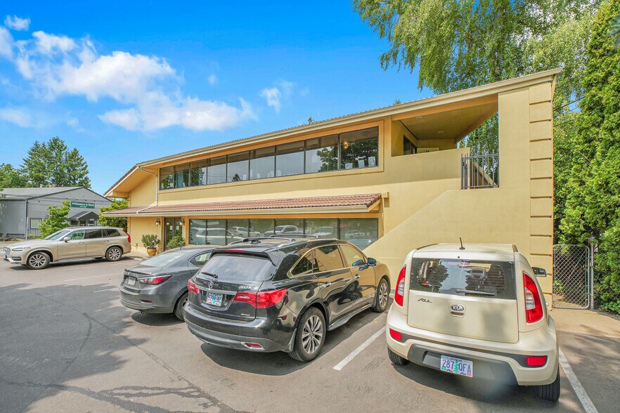 More Photos Of 11030 SW Capitol Hwy, Portland Medical For Sale