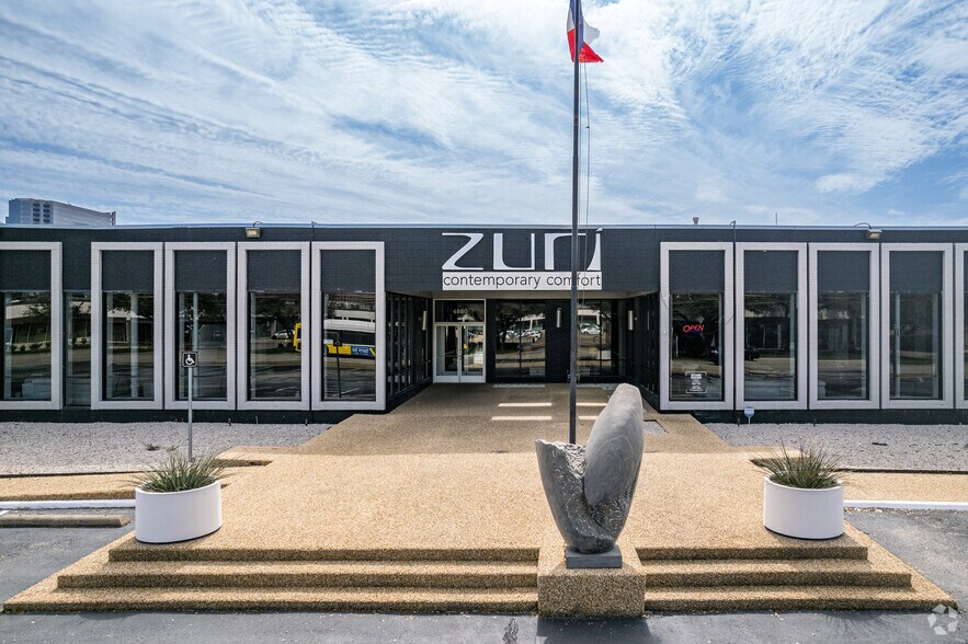 More Photos Of 4880 Alpha Rd, Dallas Light Manufacturing For Sale