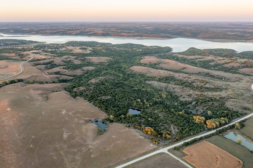 More Photos Of 0000 00000 Hi-View Dr, Manhattan Land For Sale