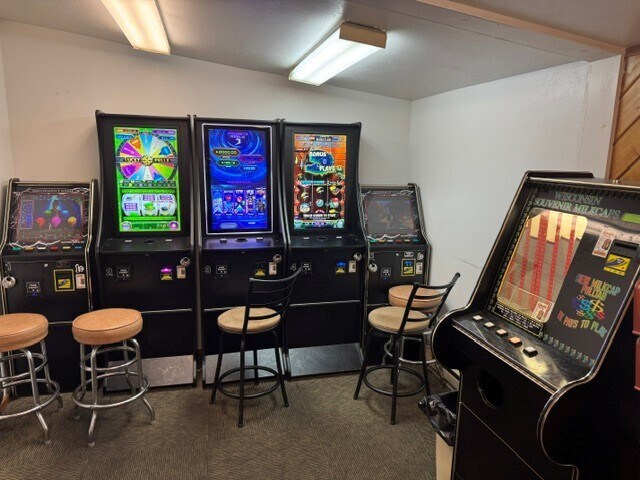 More Photos Of 244 N Pioneer Park Rd, Westfield General Retail For Lease