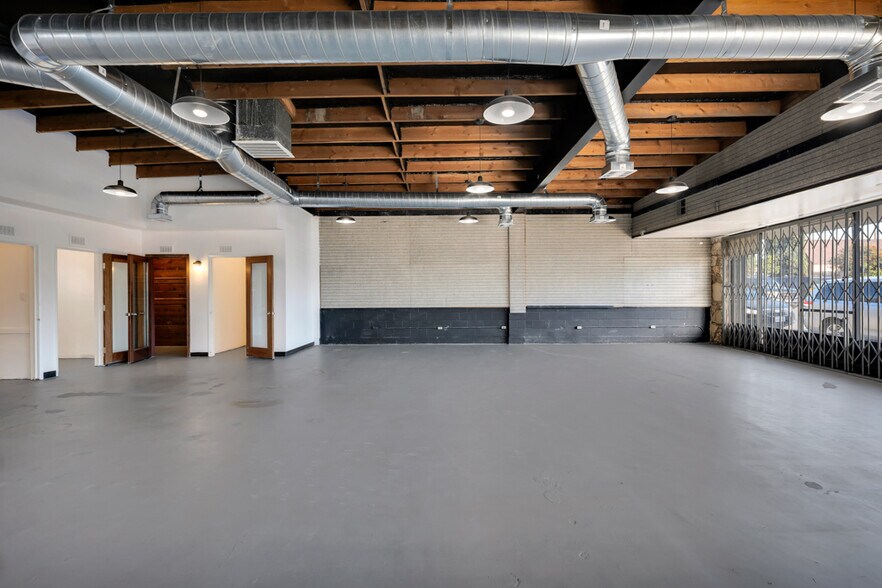 More Photos Of 901 N Maclay Ave, San Fernando Freestanding For Sale