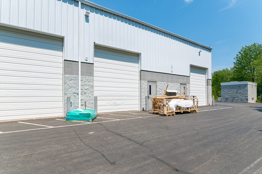 More Photos Of 17 Route 125, Kingston Office For Sale