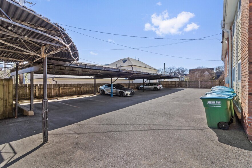 More Photos Of , Memphis Multifamily For Sale