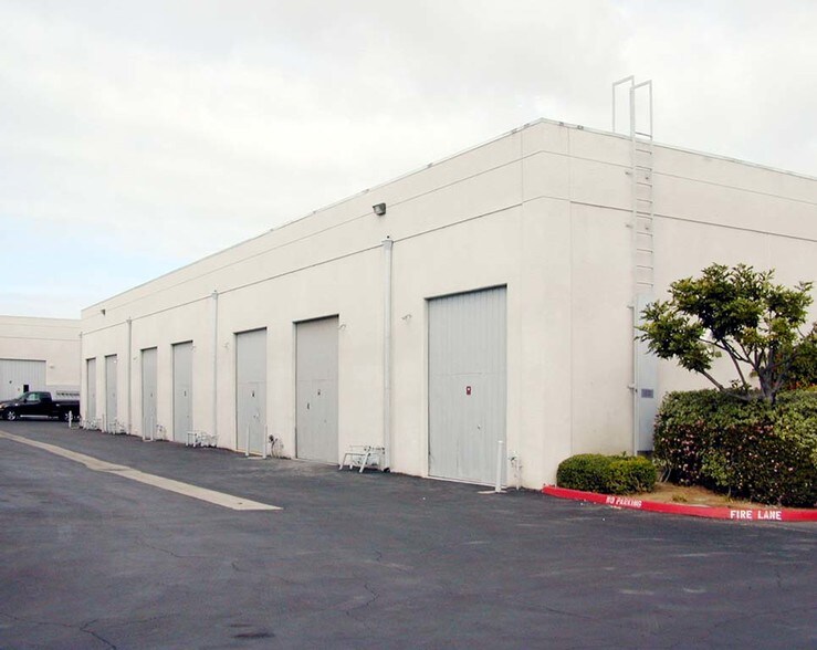 More Photos Of 711 W 17th St, Costa Mesa Research And Development For Sale