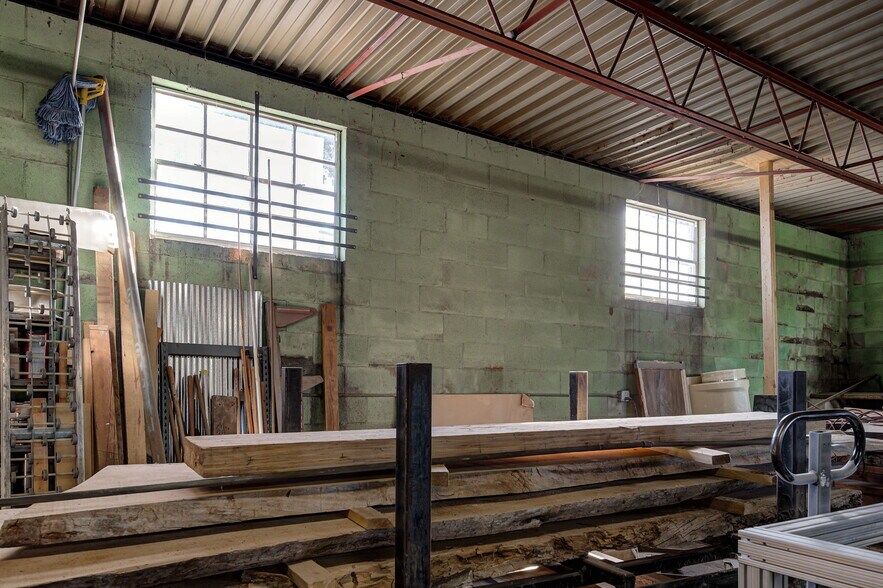 More Photos Of 1615 N Portland Ave, Oklahoma City Warehouse For Sale