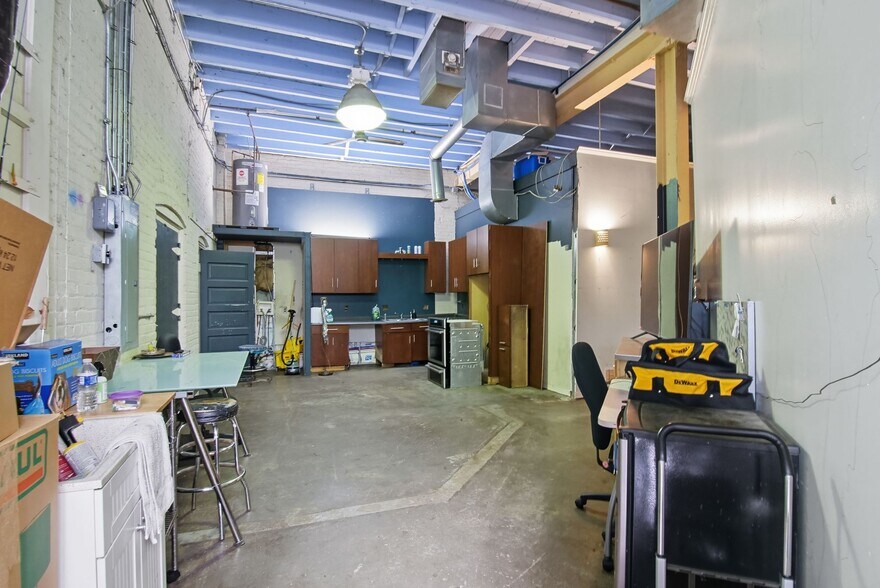 More Photos Of 1157 Concord St, Detroit Light Manufacturing For Sale