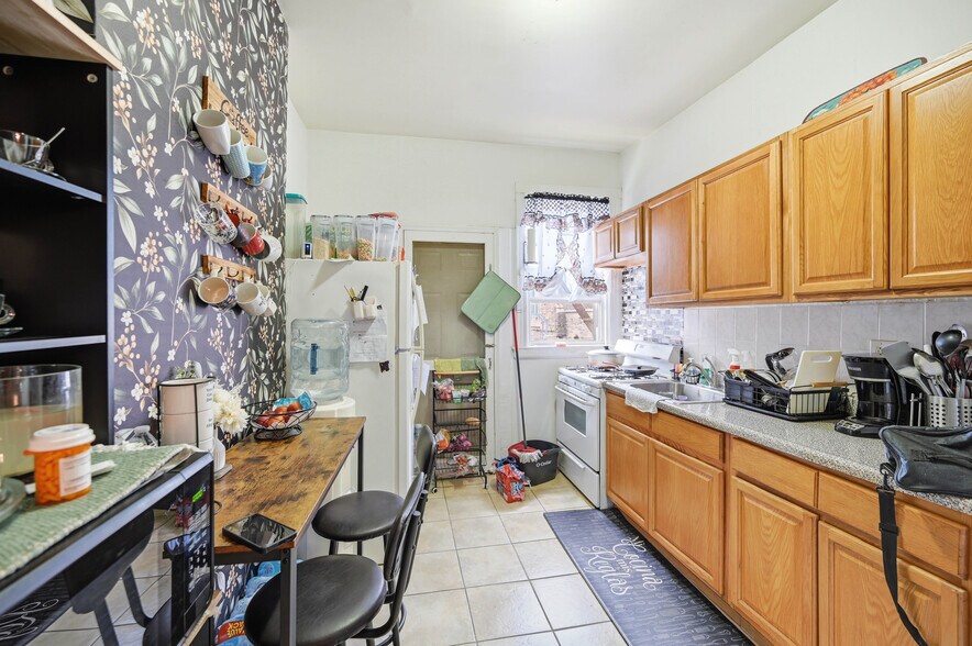 More Photos Of 12 Radford St, Yonkers Apartments For Sale