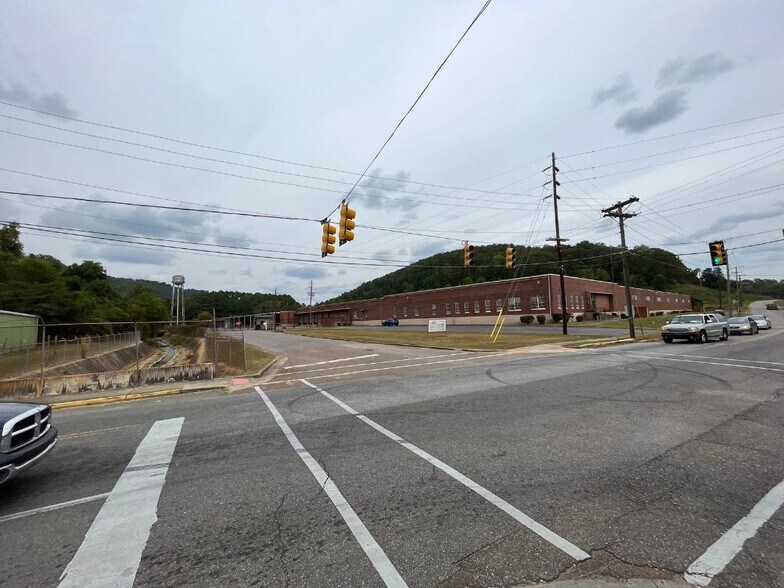 More Photos Of 601 Tuscaloosa Ave, Gadsden Warehouse For Sale