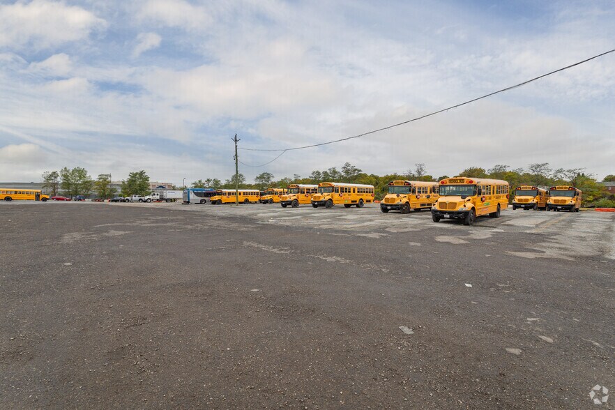 More Photos Of 2124 Mill Ave, Brooklyn Land For Lease