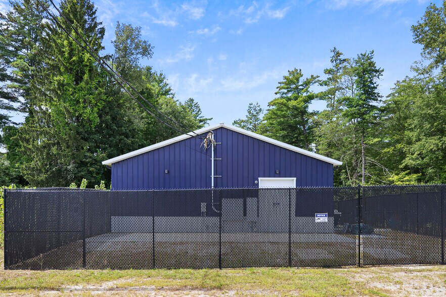 More Photos Of 700 S Main St, Sheffield Refrigeration Cold Storage For Sale