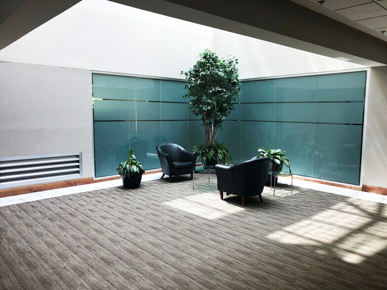 More Photos Of 100 Commerce Dr, Newark Office For Lease