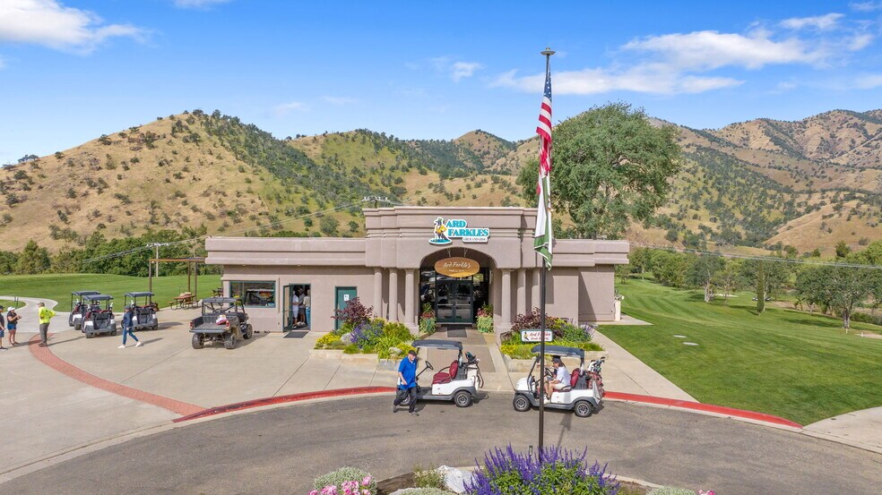 More Photos Of 41117 Sierra Dr, Three Rivers Golf Course Driving Range For Sale