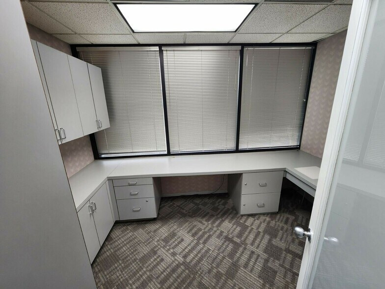 More Photos Of 5220 Neil Rd, Reno Medical For Lease