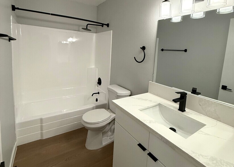 More Photos Of 9900 Ramona St, Bellflower Apartments For Sale