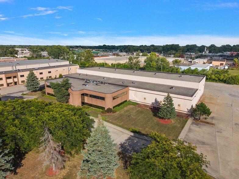 More Photos Of 33842 James J. Pompo Dr, Fraser Manufacturing For Sale