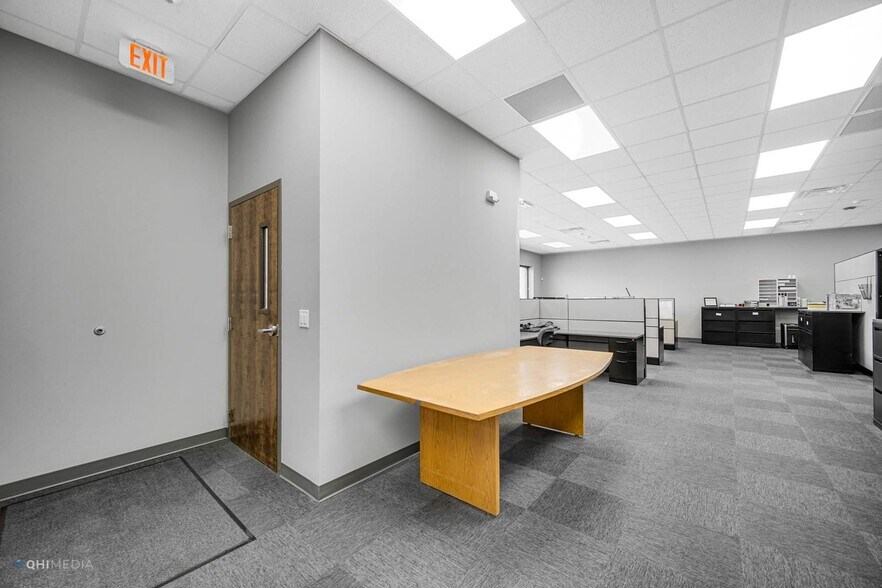 More Photos Of 1227 N Cedar Rd, New Lenox Office For Lease