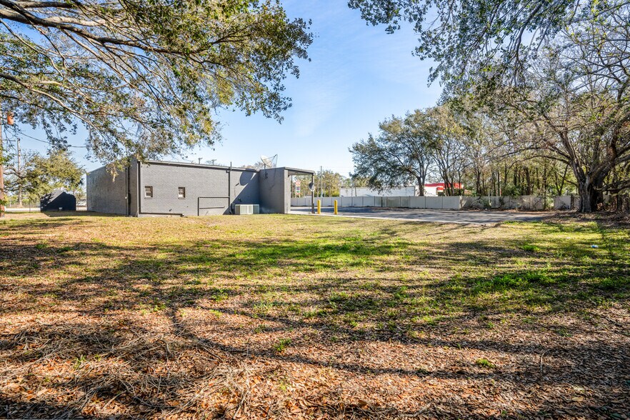 More Photos Of 8602 Tarpon Springs Rd, Odessa Specialty For Sale