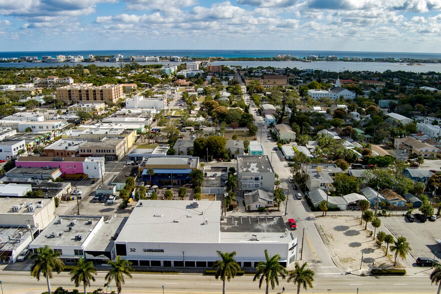 More Photos Of 32 S Dixie Hwy, Lake Worth Freestanding For Sale