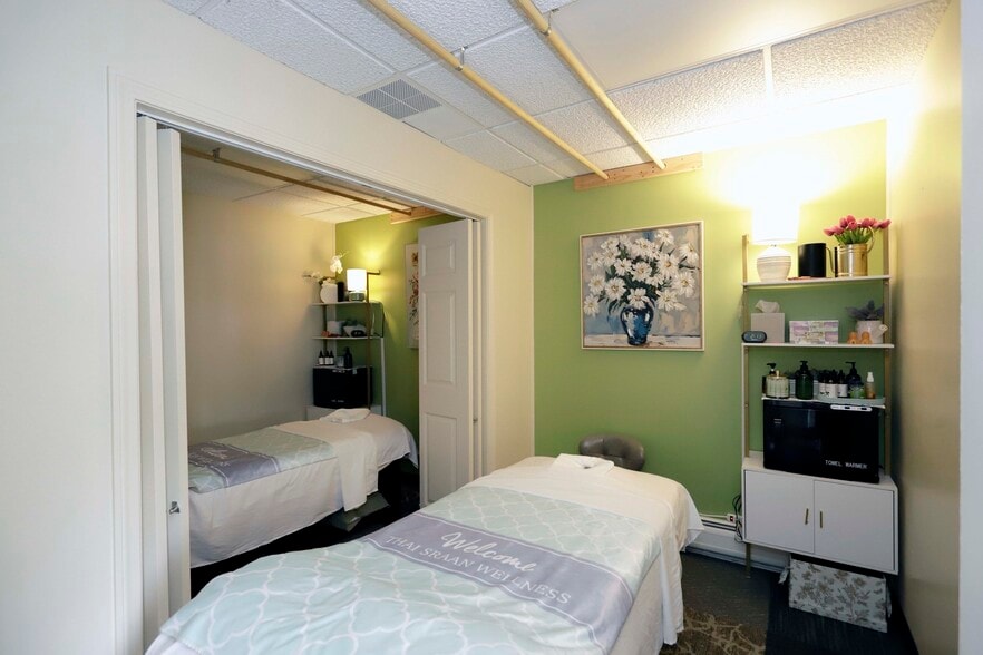 More Photos Of 597 Dartmouth St, Dartmouth Office For Sale