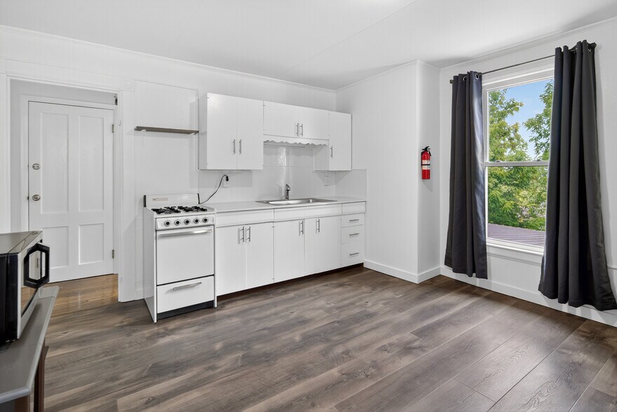 More Photos Of 310 Pleasant St, Ithaca Apartments For Sale