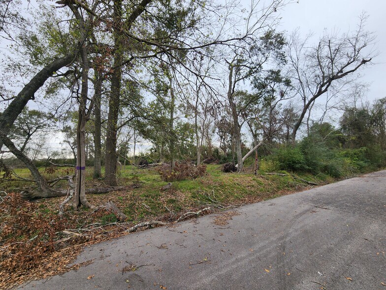 More Photos Of 2382 Sam Houston Parkway East, Houston Land For Sale
