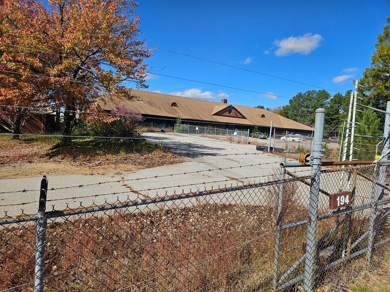 More Photos Of 194 Red Marshall Rd, Pelham Auto Repair For Sale