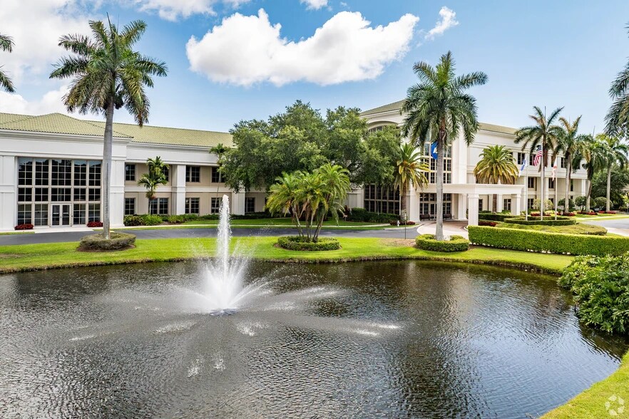 More Photos Of 1501 Yamato Rd, Boca Raton Business Park For Lease