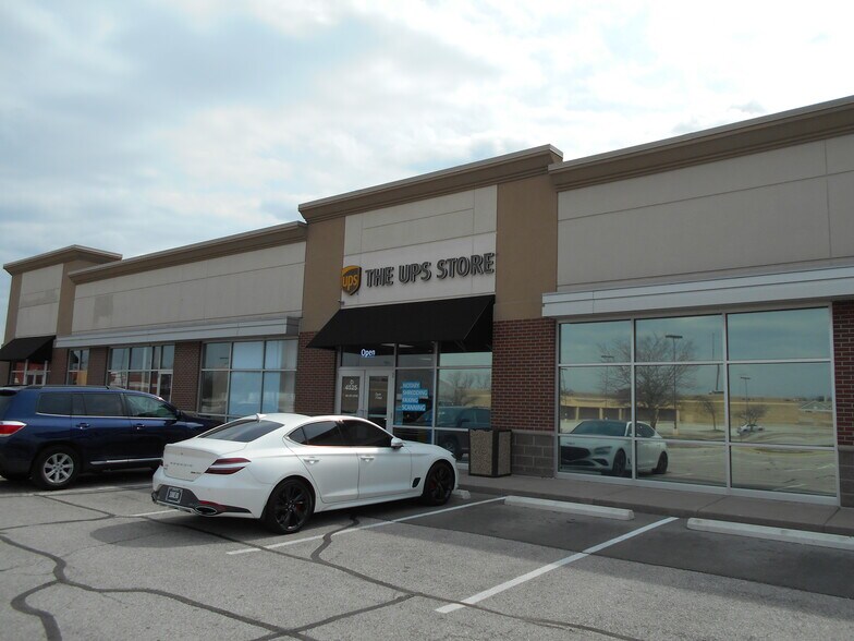 More Photos Of 4525 Lafayette Rd, Indianapolis General Retail For Lease