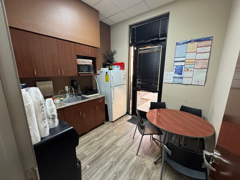 More Photos Of 2919 S Ellsworth Rd, Mesa Medical For Lease