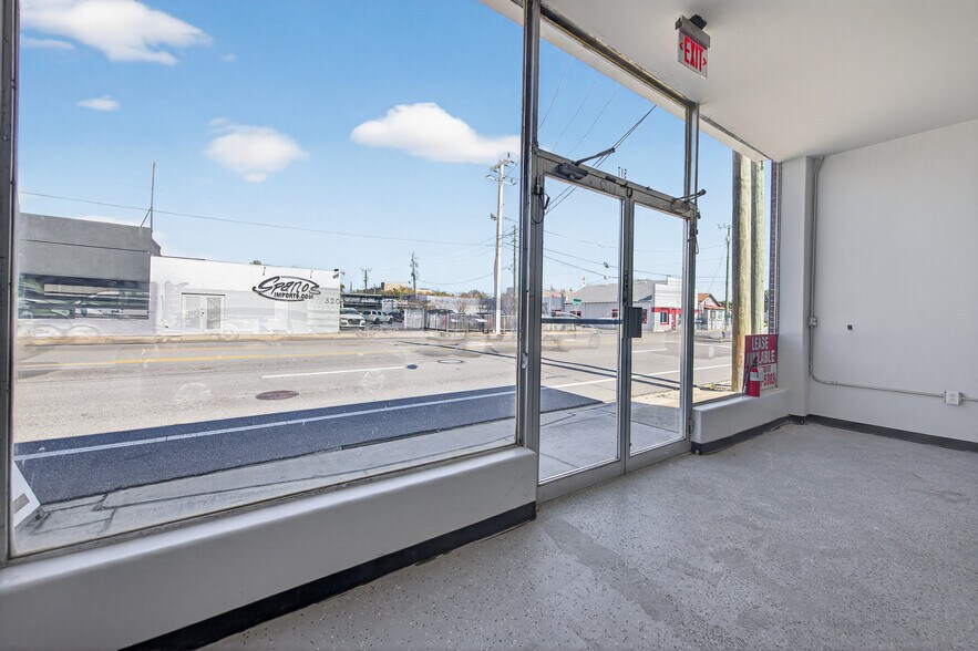 More Photos Of 517-519 W International Speedway Blvd, Daytona Beach Freestanding For Sale