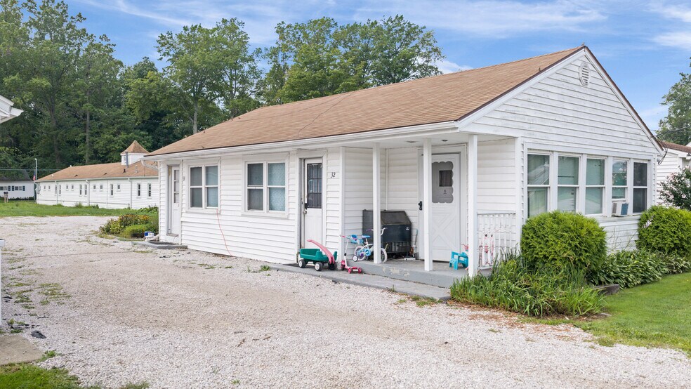 More Photos Of 5196 Lake Rd E, Geneva Hotel For Sale