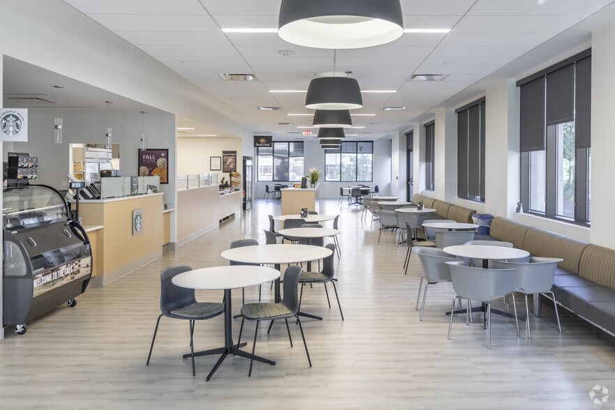 More Photos Of 625 Eden Park Dr, Cincinnati Office For Lease