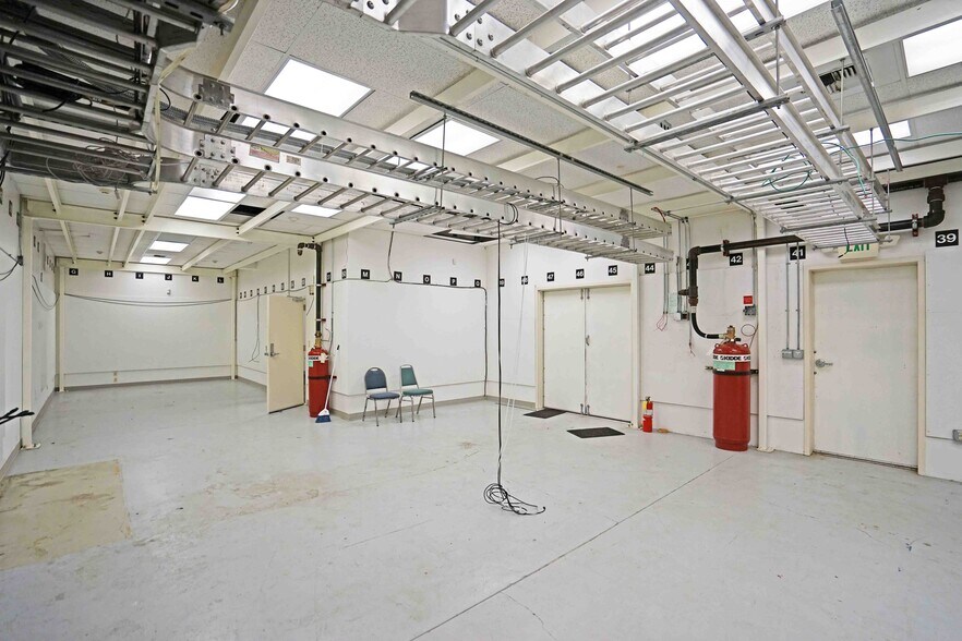 More Photos Of 215 N 3rd Ave, Yakima Office For Sale
