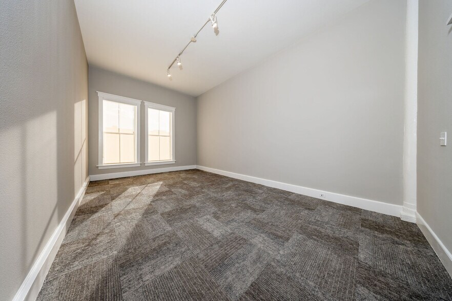 More Photos Of 121 E 1st St, Sanford Office Residential For Sale