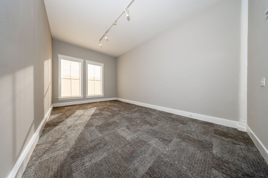 More Photos Of 121 E 1st St, Sanford Office Residential For Sale