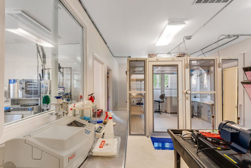 More Photos Of 19336 Goddard Ranch Ct, Morrison Light Manufacturing For Sale