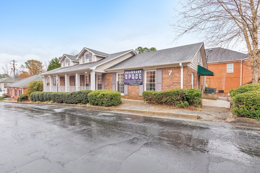 More Photos Of 2440 Sandy Plains Rd, Marietta Office For Sale