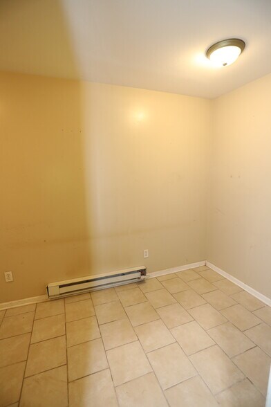 More Photos Of 8450 E Trade Center Dr, Columbia Showroom For Lease