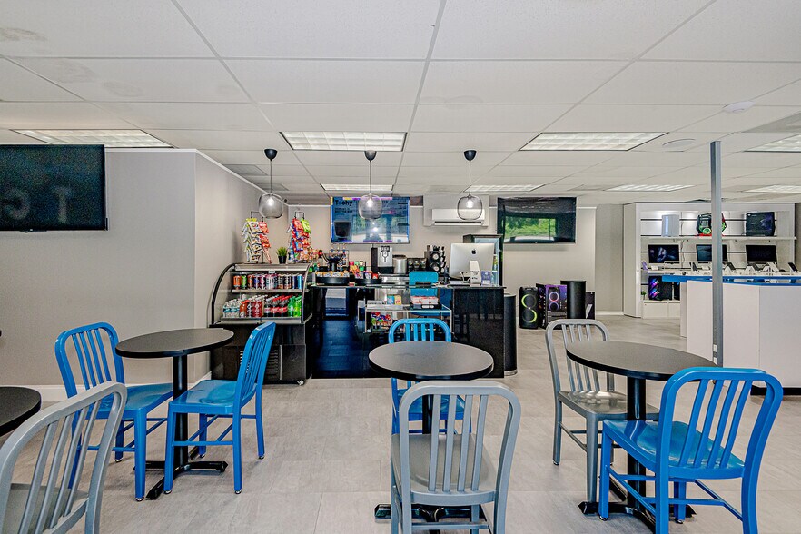 More Photos Of 3000 SW 4th Ave, Fort Lauderdale Warehouse For Lease