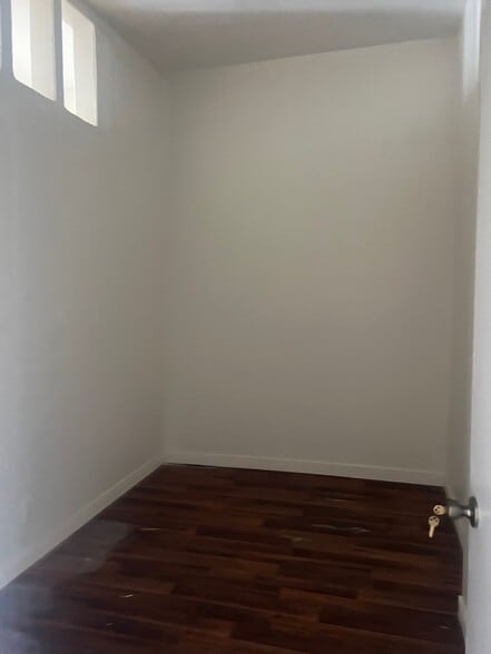 More Photos Of 1104-1106 Crenshaw Ave, Torrance Freestanding For Lease