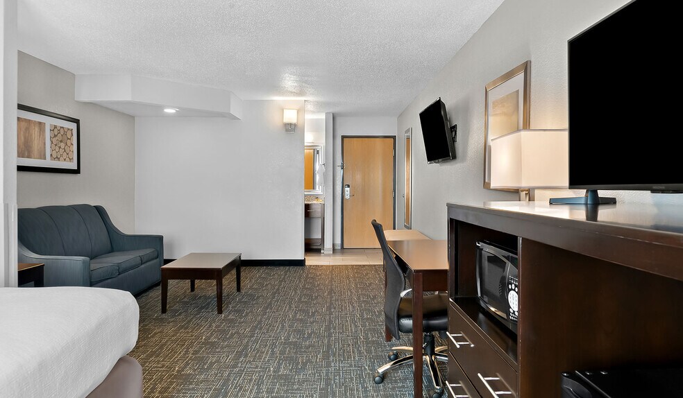 More Photos Of 6075 Hill 23 Dr, Flint Hotel For Sale