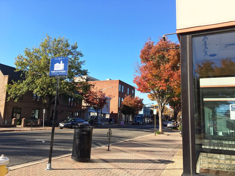 More Photos Of 1901 Mount Vernon Ave, Alexandria Storefront For Lease