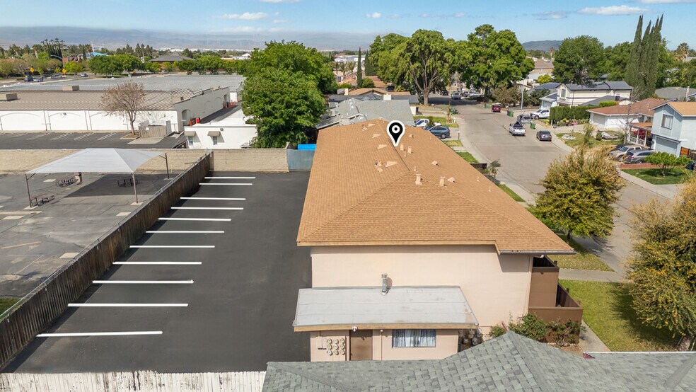 More Photos Of 1510 W 12th St, Tracy Apartments For Sale