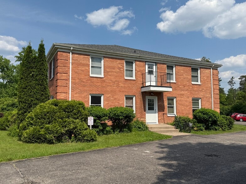 More Photos Of 3701 Robert Pl, Stevens Point Apartments For Sale