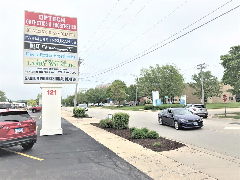 More Photos Of 121 Springfield Ave, Joliet Storefront Retail Office For Lease